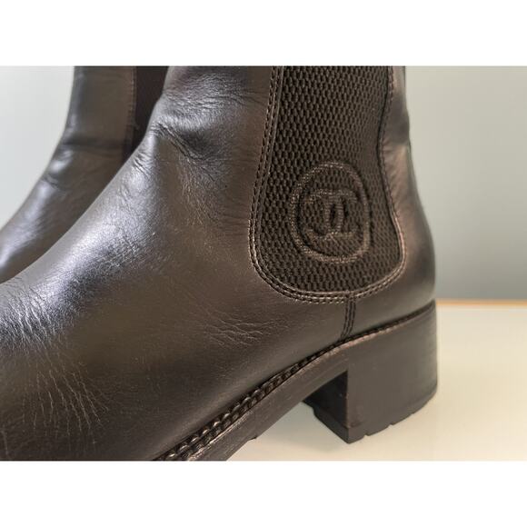 CHANEL Black Cap Toe Ankle Boots Size 40 US 9 Stretch Panel CC Logo - Picture 6 of 7